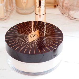 Charlotte Tilbury-  Genius Magic Powder